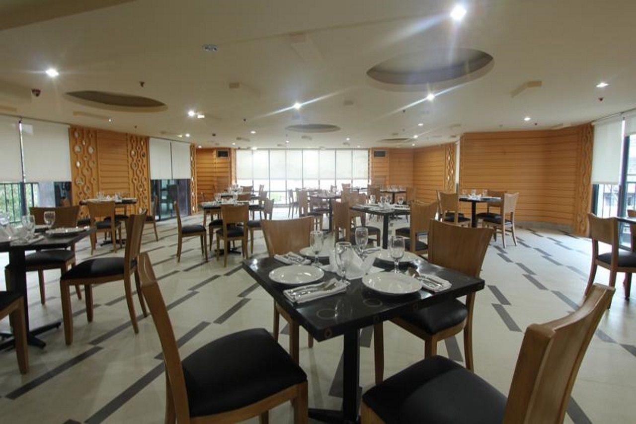 City Suites Ramos Tower Cebu Buitenkant foto