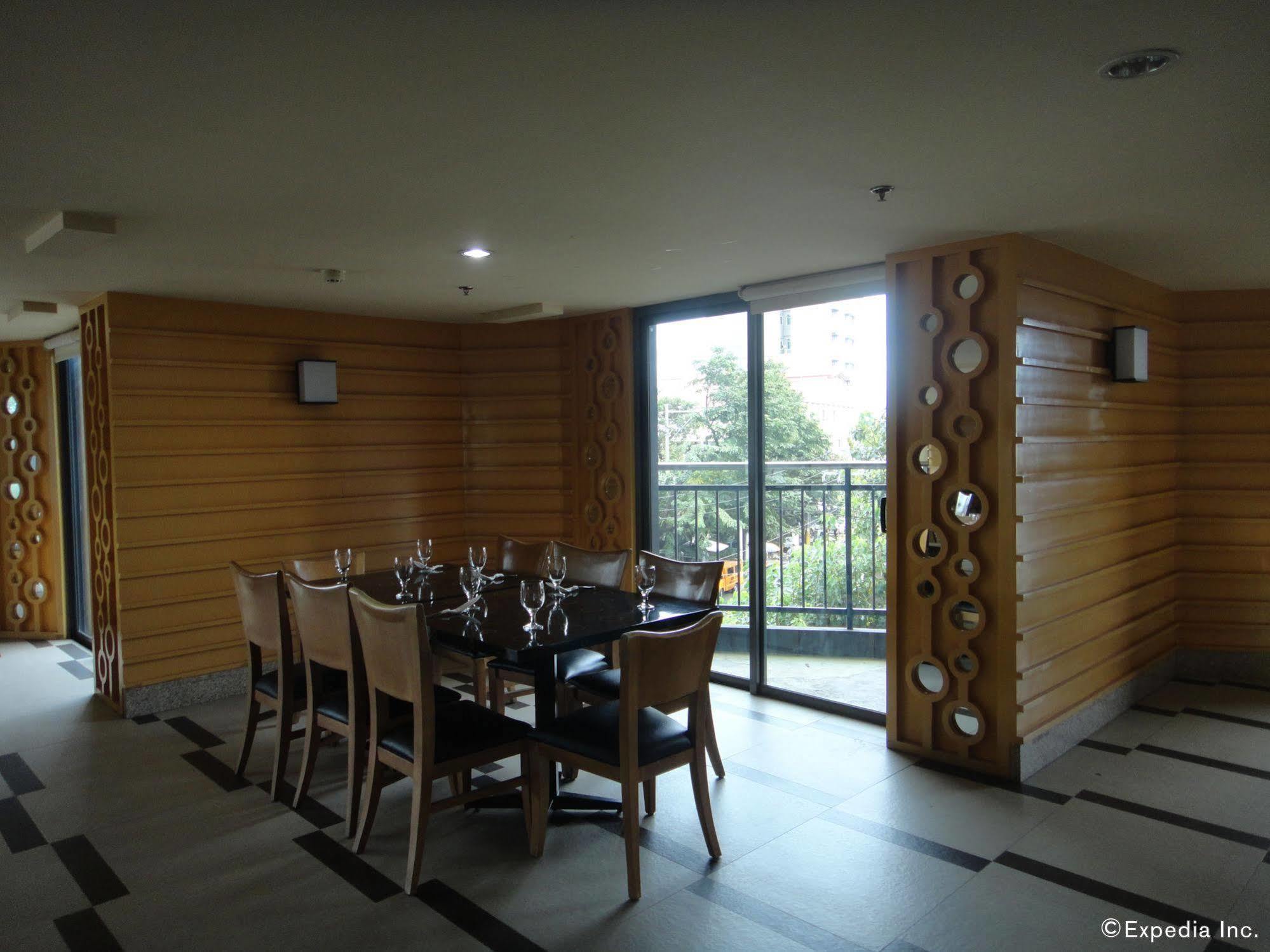 City Suites Ramos Tower Cebu Buitenkant foto