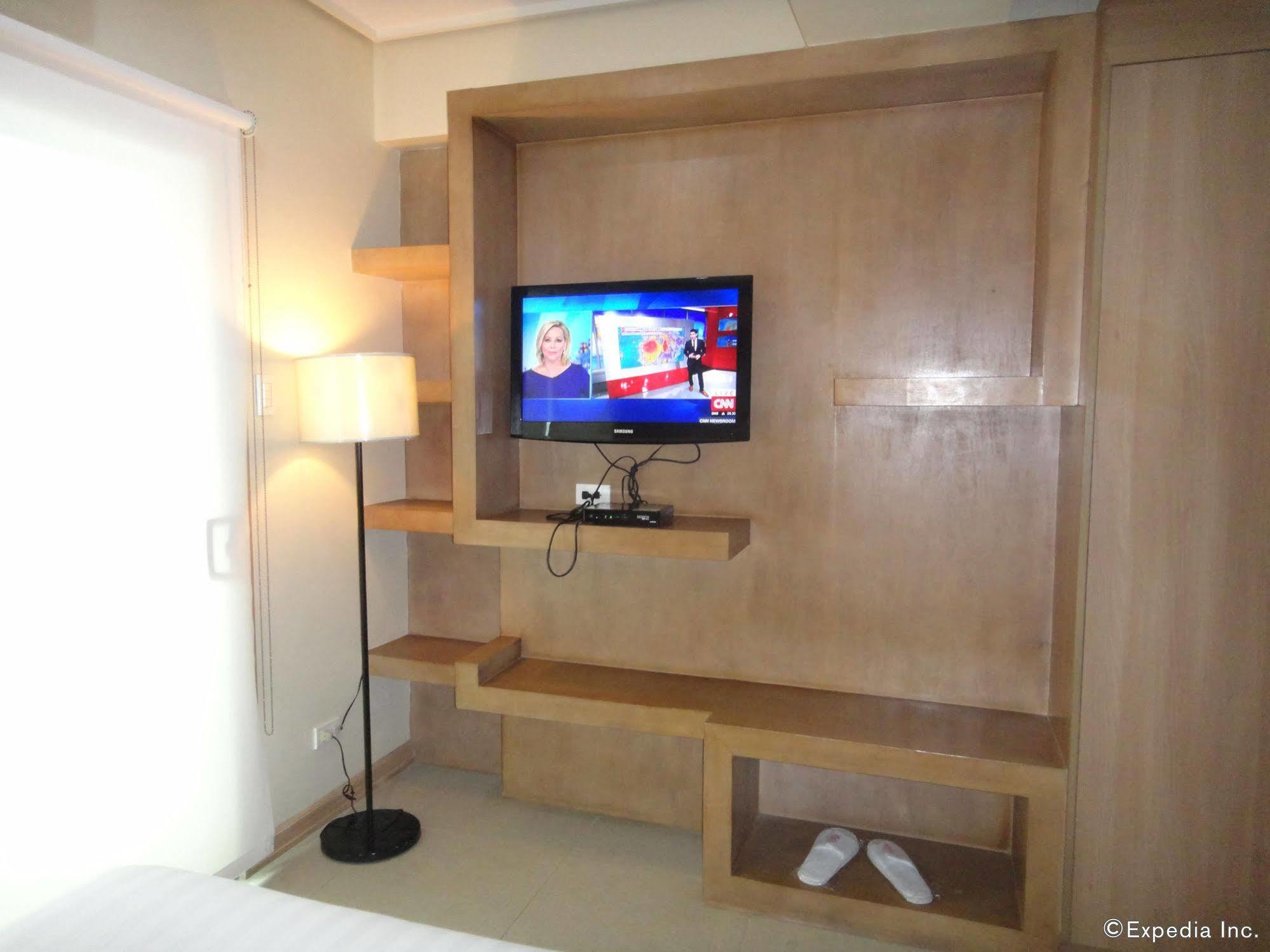 City Suites Ramos Tower Cebu Buitenkant foto