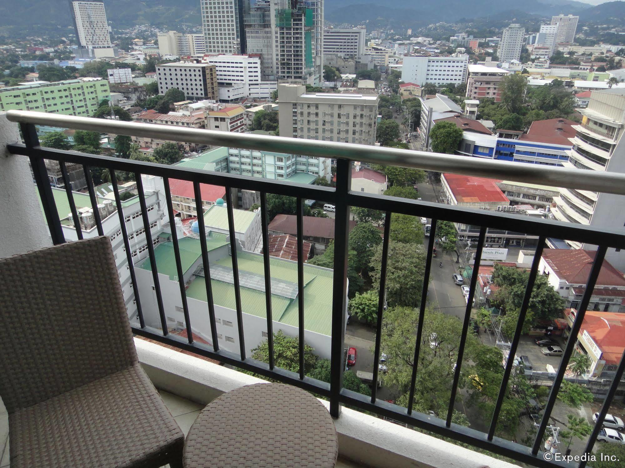 City Suites Ramos Tower Cebu Buitenkant foto