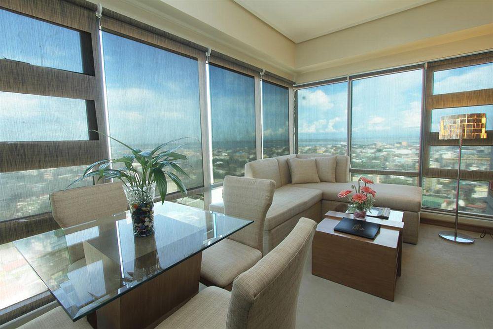 City Suites Ramos Tower Cebu Buitenkant foto